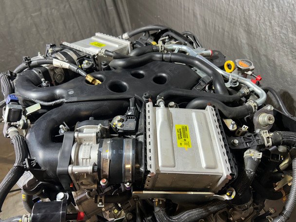 2023-2024 Nissan Z 3.0l VR30DDTT Engine Long Block w/ Turbochargers / Automatic / 21K NZ002 - Image 14