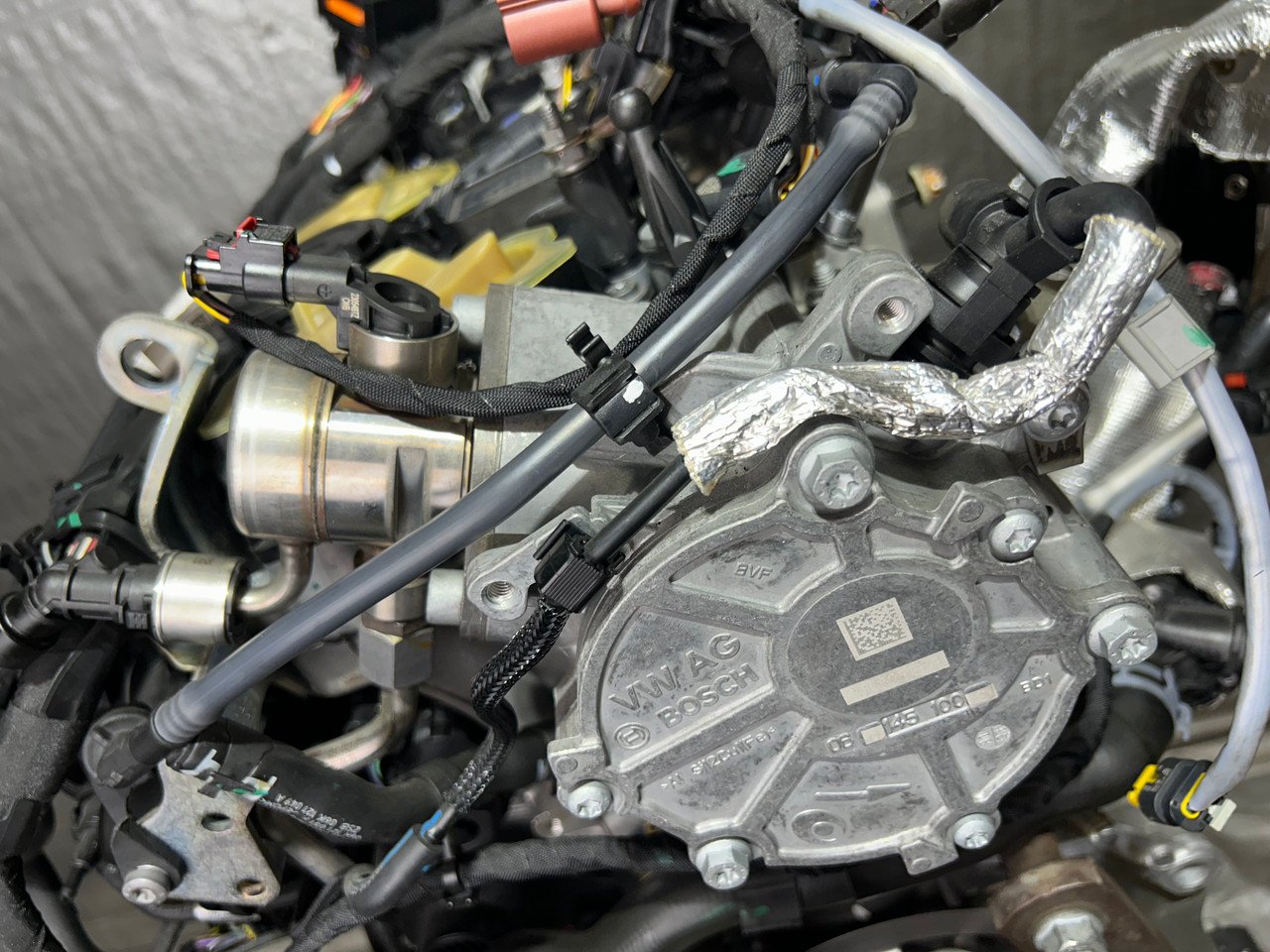 2022-2025 Volkswagen MK8 Golf R 2.0l Engine Long Block / DSFA / 19K M8R01 - Image 3