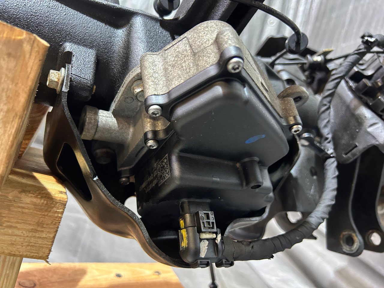 2020-2024 Jeep Gladiator JT Dana M210 Wide Track Front Axle Assembly / 4.10 / 68376929AJ / 28K JT003 - Image 12