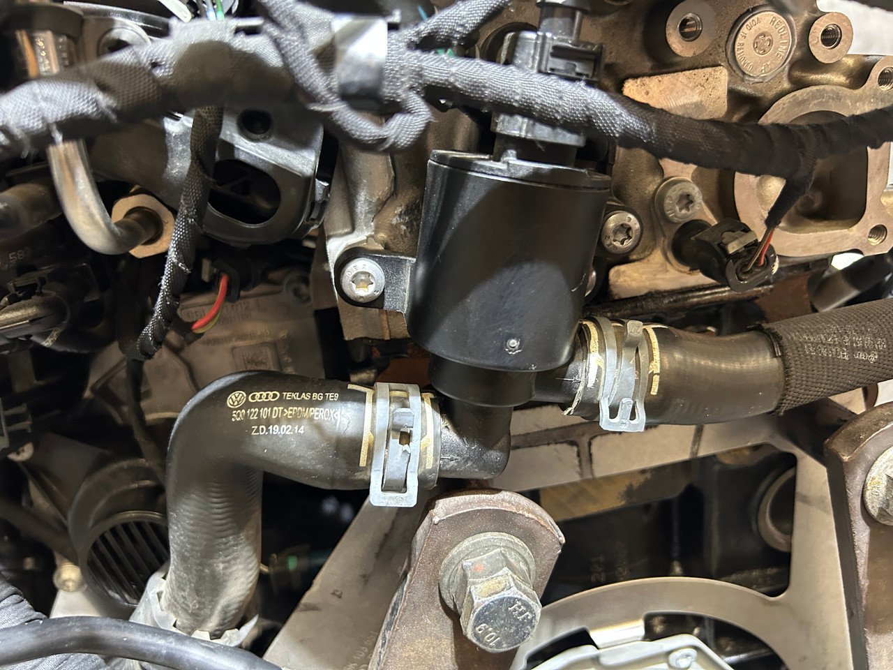 2015-2018 Volkswagen MK7 Golf R 2.0 Engine Long Block / CYFB / 108k M7R10 - Image 4