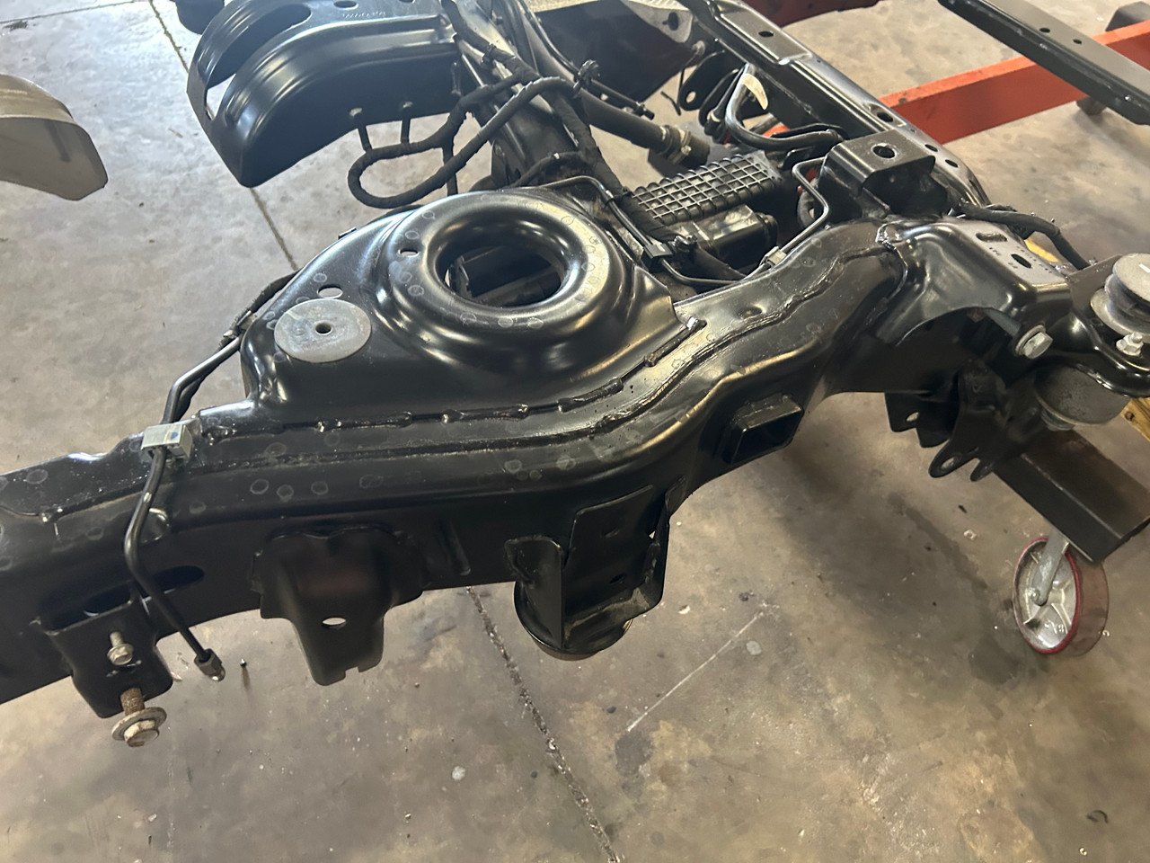 2020-2024 Jeep Gladiator JT Mojave Factory Reinforced Chassis Frame Rail Assembly / JT001 - Image 10