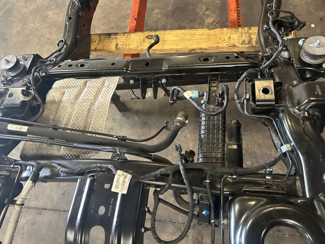 2020-2024 Jeep Gladiator JT Mojave Factory Reinforced Chassis Frame Rail Assembly / JT001 - Image 8