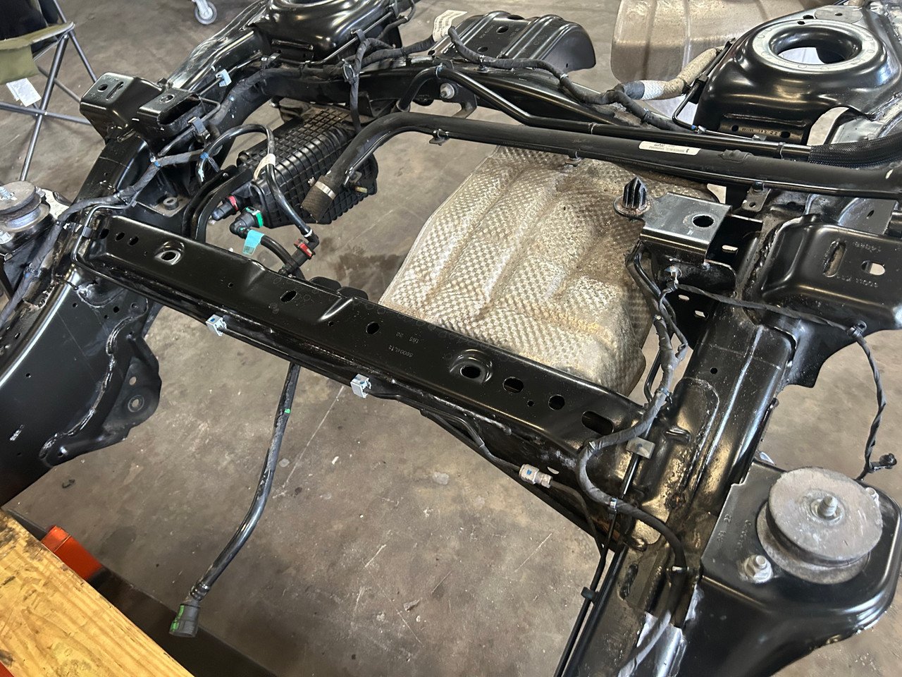 2020-2024 Jeep Gladiator JT Mojave Factory Reinforced Chassis Frame Rail Assembly / JT001 - Image 6