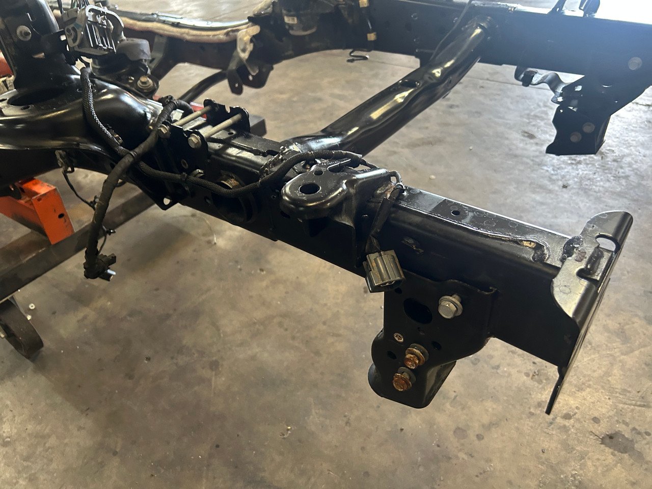 2020-2024 Jeep Gladiator JT Mojave Factory Reinforced Chassis Frame Rail Assembly / JT001 - Image 16