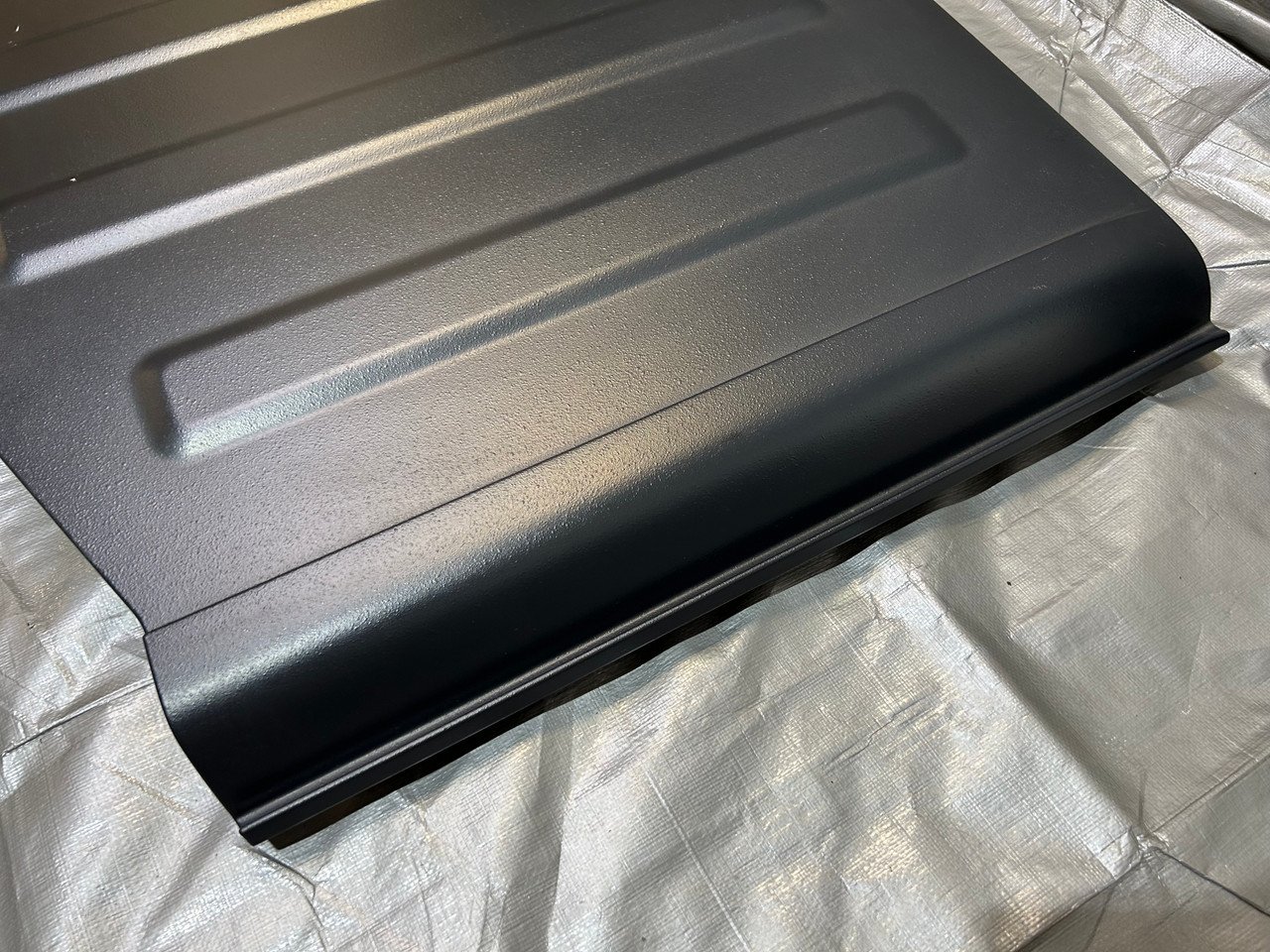 2020-2024 Jeep Gladiator JT OEM Removable Hard Top Assembly w/ Freedom Panels / Black / JT004 - Image 9