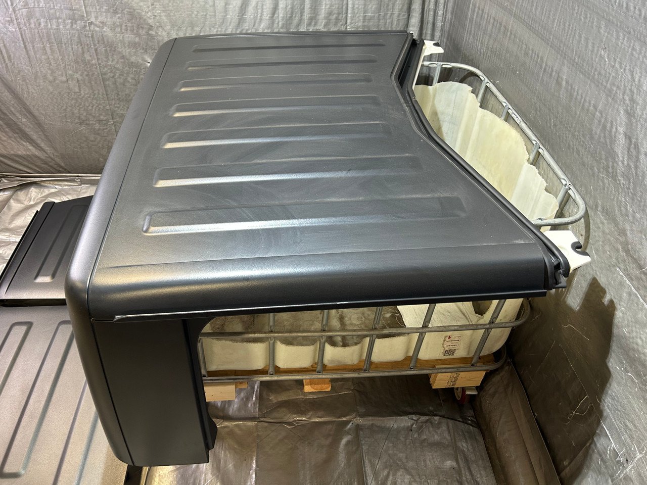 2020-2024 Jeep Gladiator JT OEM Removable Hard Top Assembly w/ Freedom Panels / Black / JT004 - Image 15