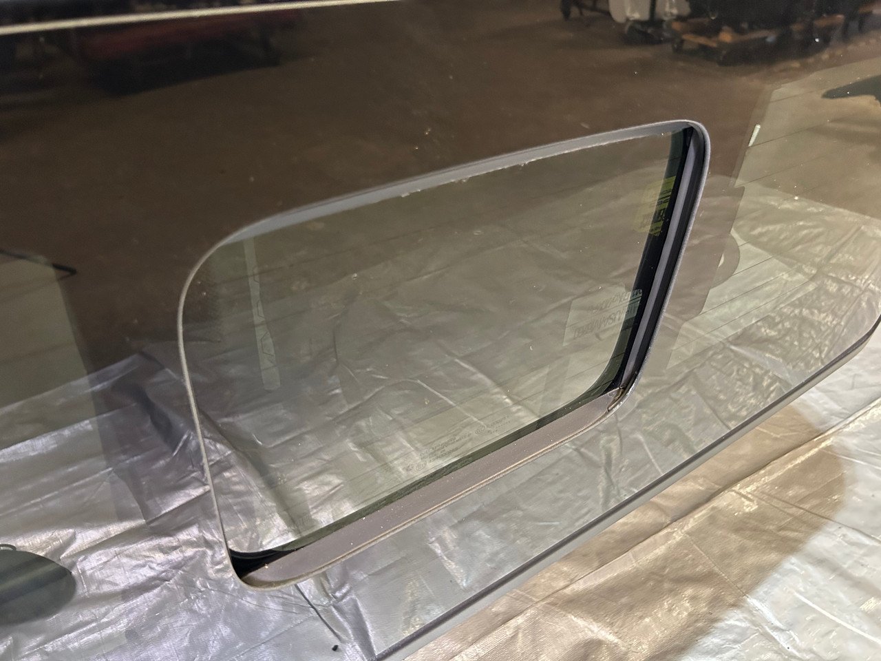 2020-2024 Jeep Gladiator JT OEM Removable Hard Top Assembly w/ Freedom Panels / Black / JT004 - Image 12
