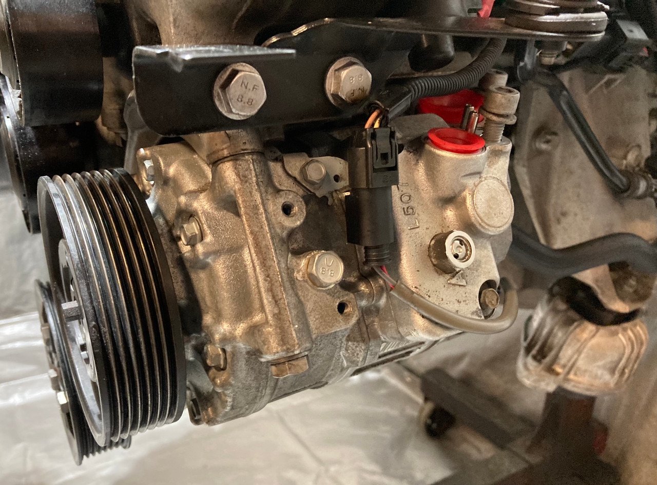 *DAMAGED* 2011-2013 BMW 135i N55B30A 3.0l Engine Long Block w/ Turbocharger / 78K B1011 - Image 5