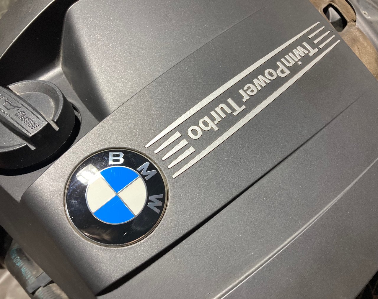 *DAMAGED* 2011-2013 BMW 135i N55B30A 3.0l Engine Long Block w/ Turbocharger / 78K B1011 - Image 21