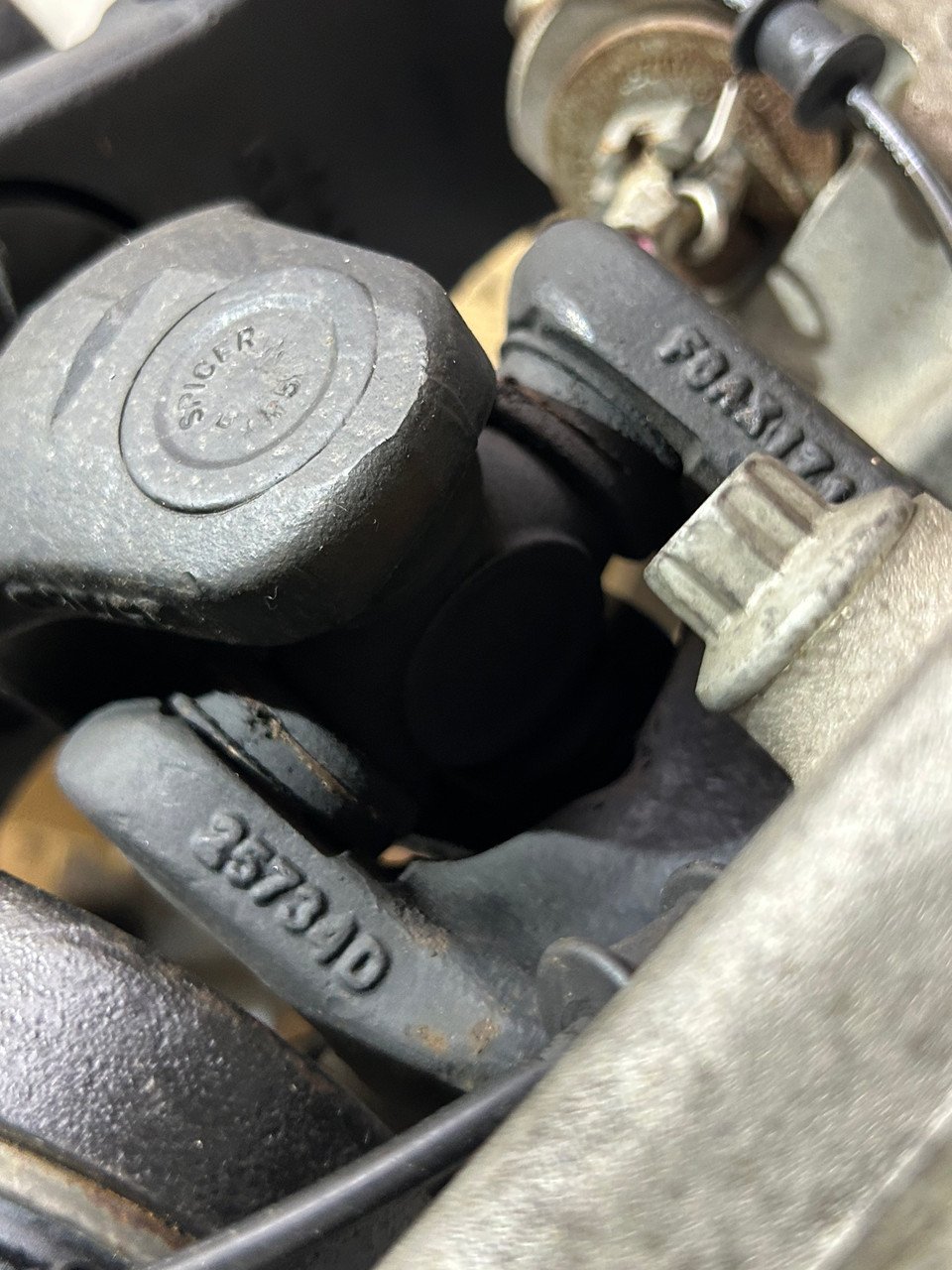 2020-2024 Jeep Gladiator JT Sport Dana M210 Wide Track Front Axle Assembly / Automatic / 4.10 / 61K JT004 - Image 8