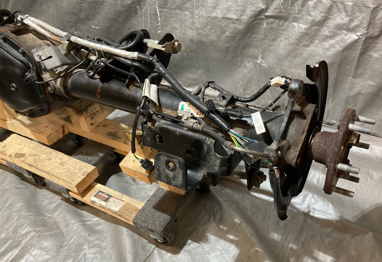 2021-2024 Ford Bronco Rear Axle Assembly / 3.73 / Automatic / ACF *DAMAGE* / 33K BR003 - Image 14