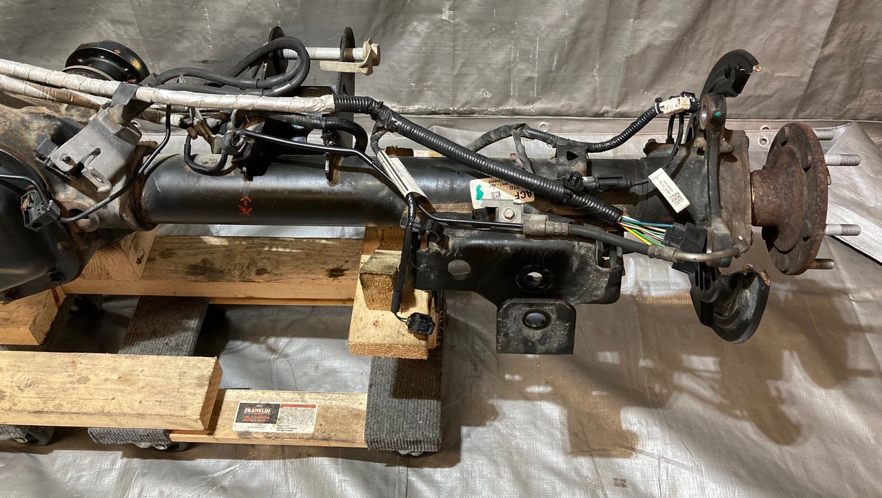 2021-2024 Ford Bronco Rear Axle Assembly / 3.73 / Automatic / ACF *DAMAGE* / 33K BR003 - Image 13