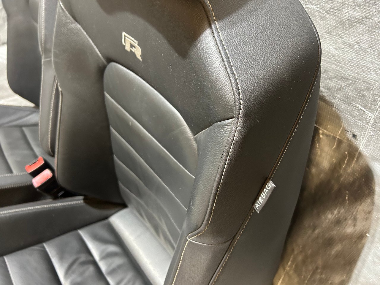 2015-2017 Volkswagen MK7 Golf R Black Leather Front Seats / Pair / M7R09 - Image 11
