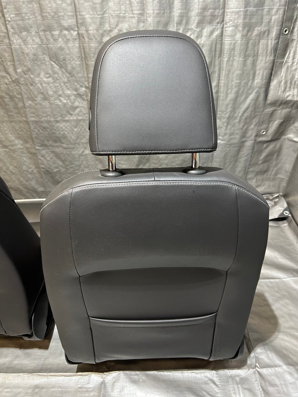 2015-2017 Volkswagen MK7 Golf R Black Leather Front Seats / Pair / M7R09 - Image 27