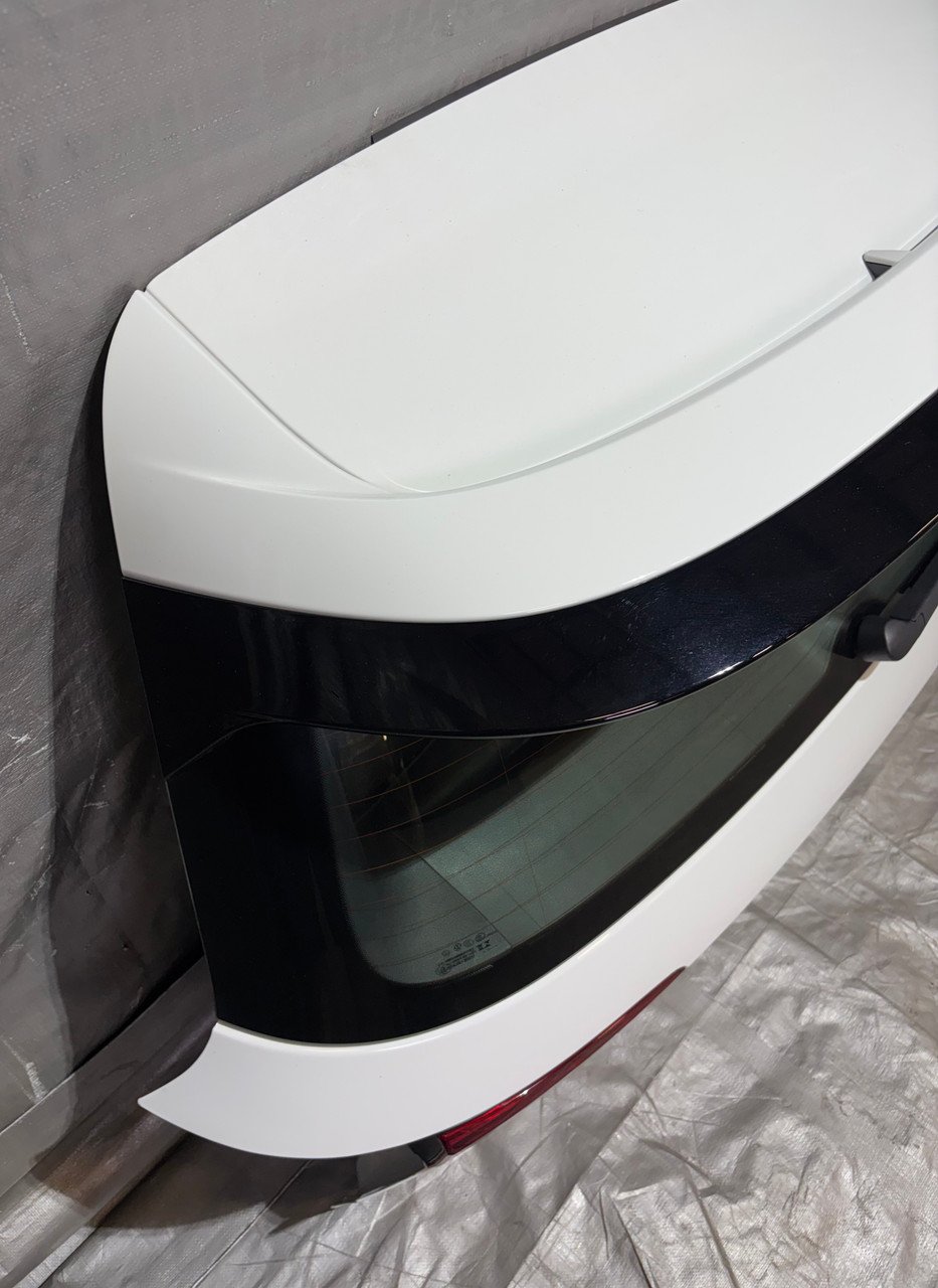 2022-2024 Volkswagen MK8 Golf R Rear Trunk Lid w/ Spoiler / Lights / M8R01 - Image 2