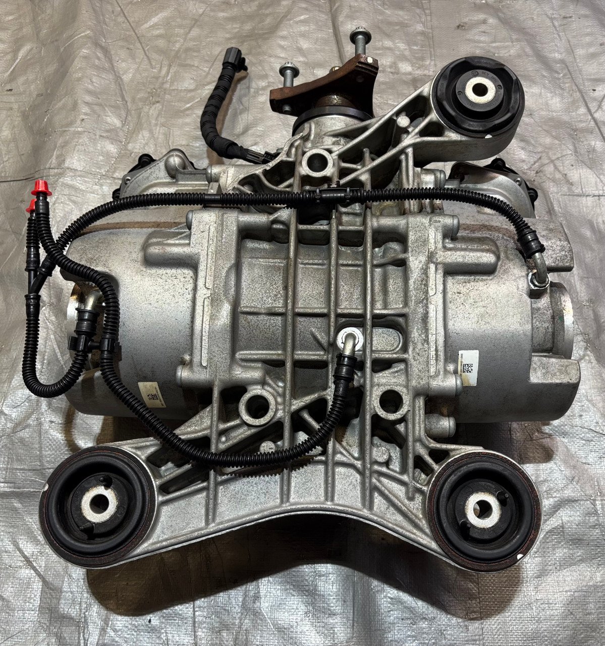 2022-2024 Volkswagen MK8 Golf R Rear Differential Assembly / Automatic / 19K M8R01 - Image 4