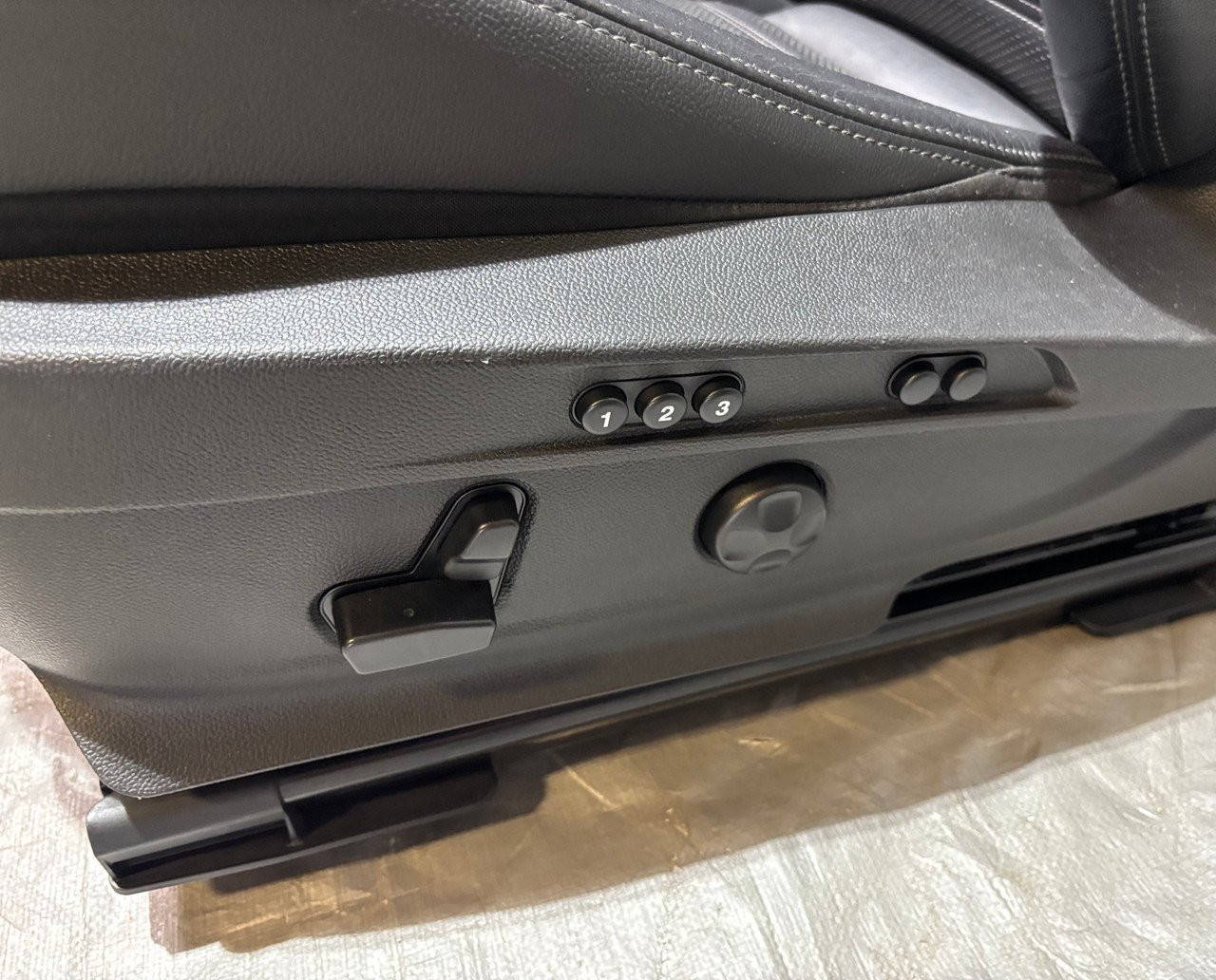 2017-2022 Alfa Romeo Giulia Ti Black Leather Front & Rear Seat Set / AG006 - Image 30