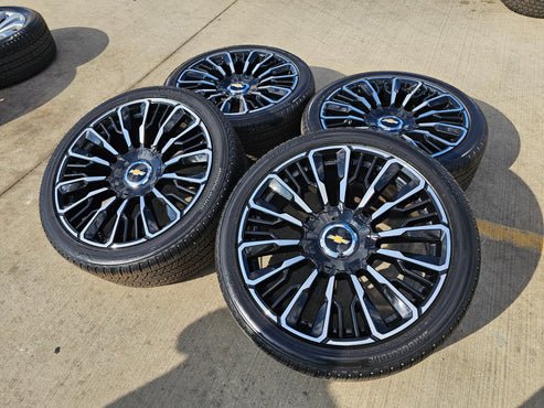 24" Chevy Tahoe Suburban Silverado OEM High Country Wheels Rims 2026-2027 NEW