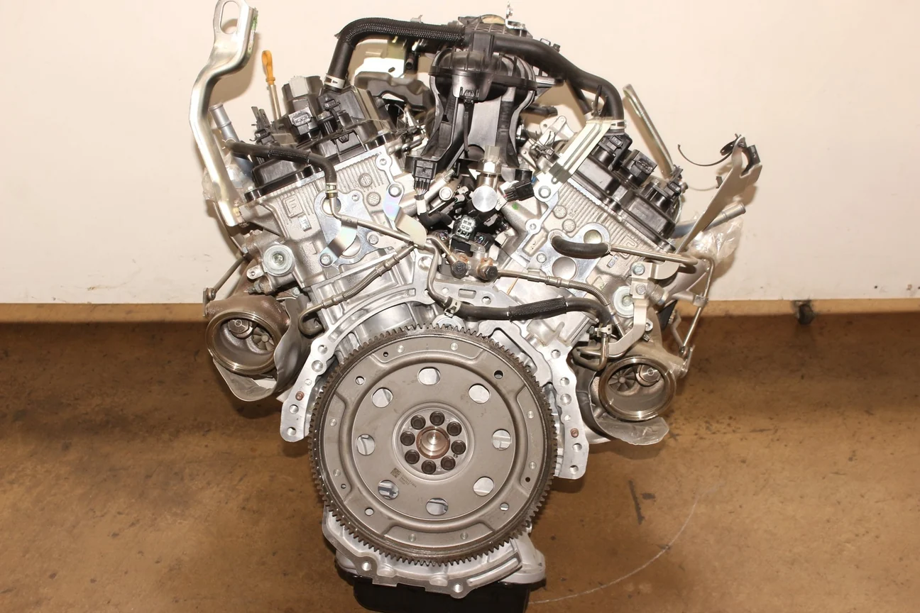 Brand New 2025 2026 JDM Infiniti QX80 Engine 3.5L V6 VR35DDTT VR35 Twin Turbo - Image 4